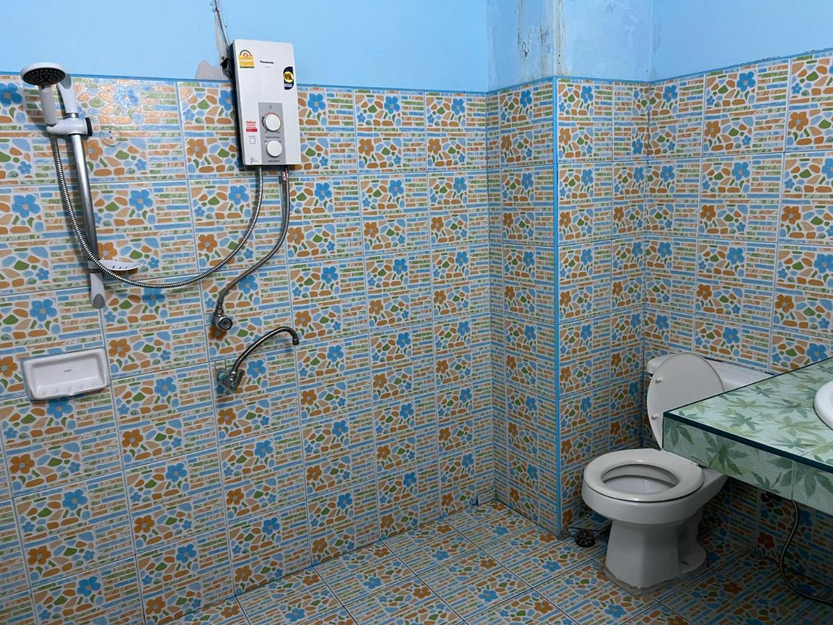 Yuri Guesthouse Джомтьєн-Біч Екстер'єр фото